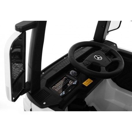 Детский электромобиль Mercedes-Benz Actros 4WD (HL358) черный