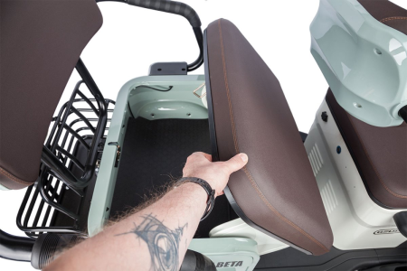 Электротрицикл Rutrike Gelbert Beta 48V/60V 800Вт серебристо-белый