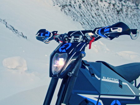 Сноубайк ELIQ Турист