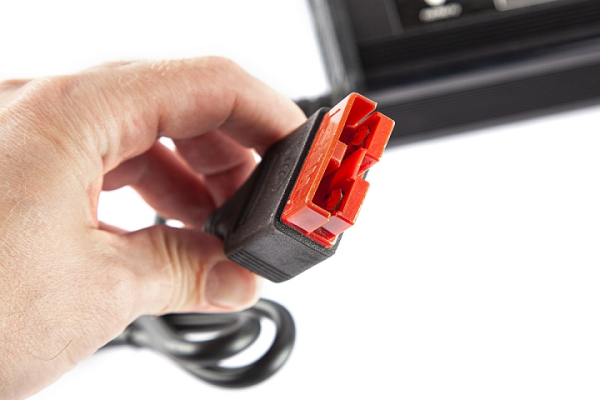 Зарядное устройство для свинцовых тяговых аккумуляторов 24V60AН (10A)